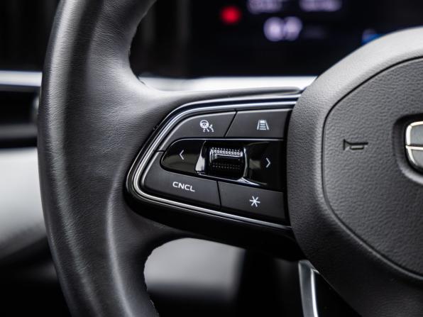 Geely Atlas II с пробегом 2024 года, цена 2 868 000 рублей, 32751 км, внедорожник, Автокод Объявления
