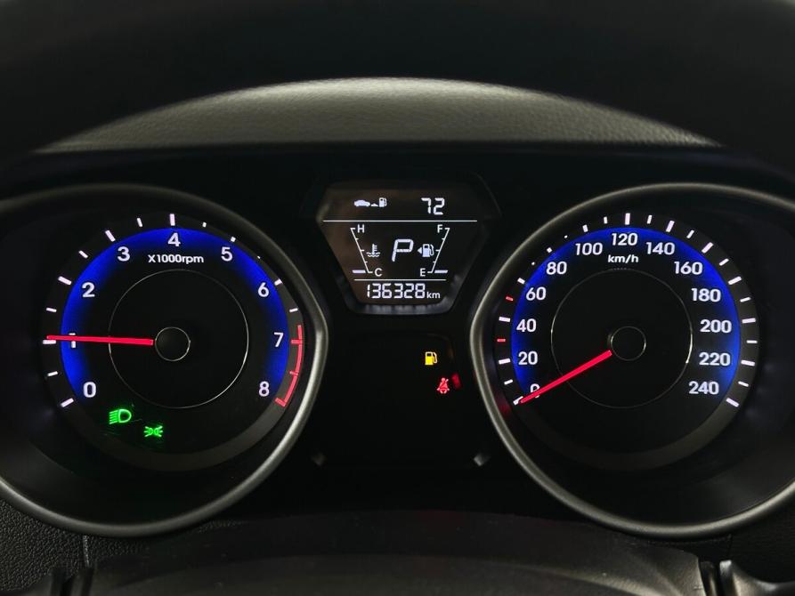 Hyundai Elantra V (MD) Рестайлинг Москва  - изображение 6