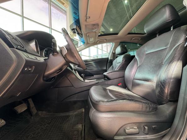 Hyundai Sonata VI (YF) с пробегом 2012 года, цена 1 410 000 рублей, 95036 км, седан, Автокод Объявления