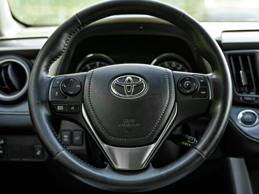 Toyota RAV4 IV (XA40) Рестайлинг Санкт-Петербург  - изображение 7