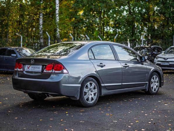 Honda Civic VIII Рестайлинг с пробегом 2011 года, цена 930 000 рублей, 151488 км, седан, Автокод Объявления