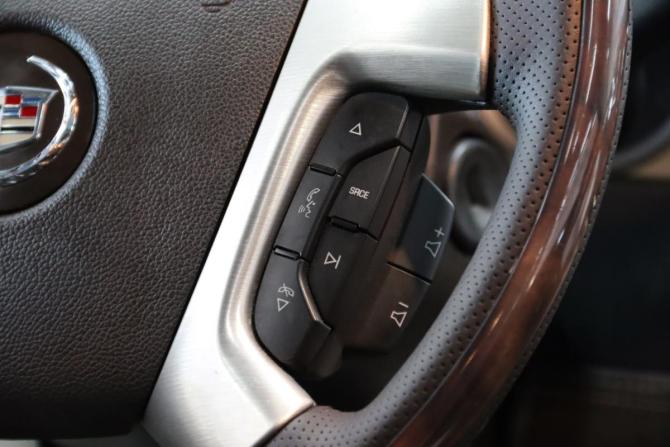 Cadillac Escalade III с пробегом 2013 года, цена 2 460 650 рублей, 316194 км, внедорожник, Автокод Объявления