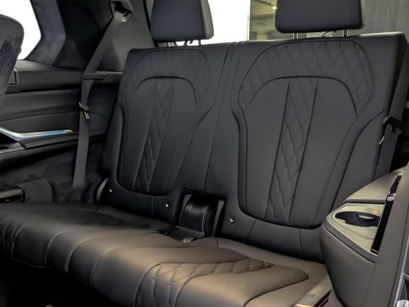 BMW X7 I (G07) Рестайлинг с пробегом 2024 года, цена 14 850 000 рублей, 5158 км, внедорожник, Автокод Объявления