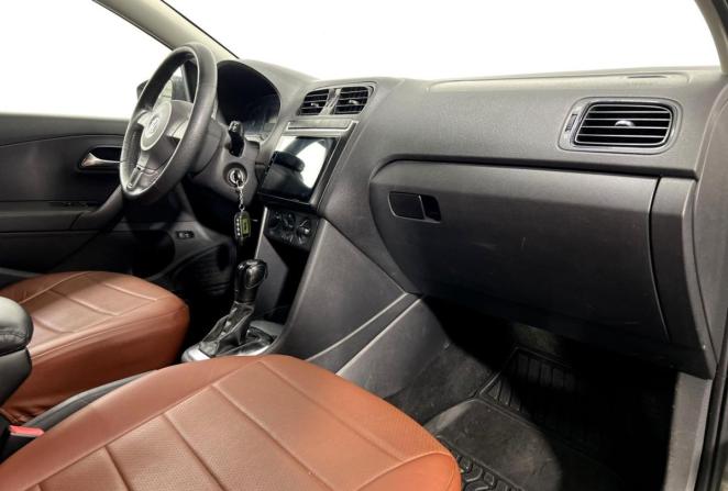 Volkswagen Polo V с пробегом 2012 года, цена 640 000 рублей, 221827 км, седан, Автокод Объявления