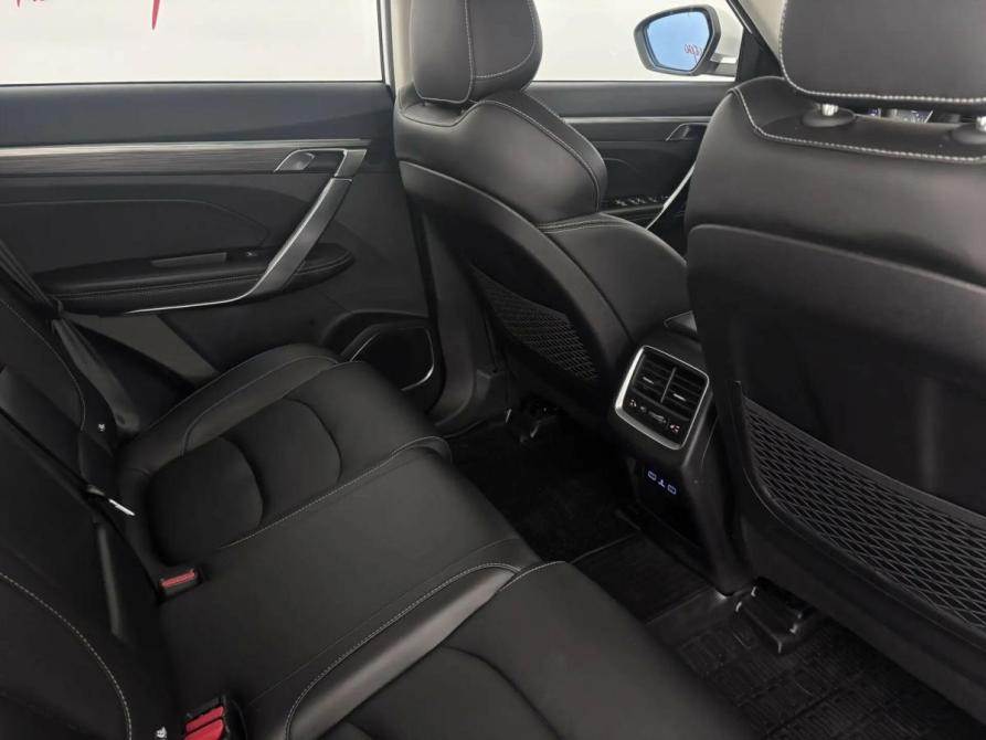 Geely Atlas Pro Псков  - изображение 13