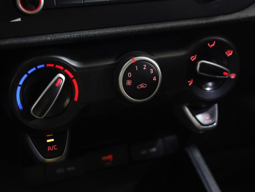 Kia Rio IV Рестайлинг Санкт-Петербург  - изображение 15