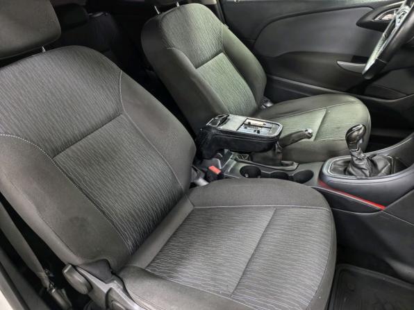 Opel Astra J Рестайлинг с пробегом 2012 года, цена 670 000 рублей, 178877 км, хэтчбек, Автокод Объявления
