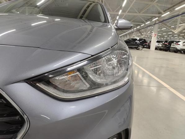 Hyundai Solaris II с пробегом 2017 года, цена 1 189 000 рублей, 89252 км, седан, Автокод Объявления