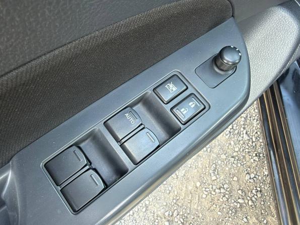 Suzuki Swift IV с пробегом 2012 года, цена 665 000 рублей, 245991 км, хэтчбек, Автокод Объявления