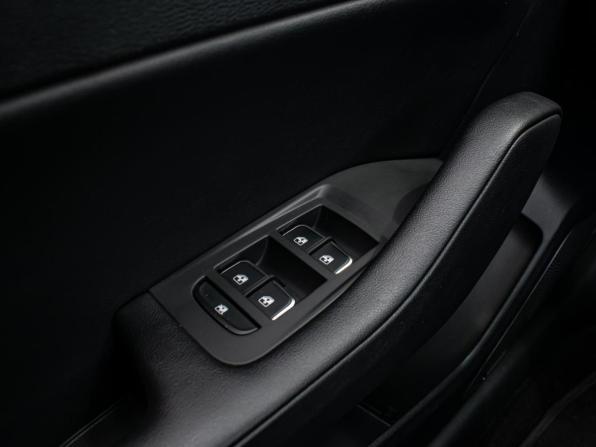 Hongqi H5 I с пробегом 2022 года, цена 2 100 000 рублей, 55262 км, седан, Автокод Объявления