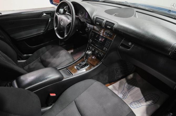 Mercedes-Benz C-Класс II (W203) Рестайлинг с пробегом 2005 года, цена 699 000 рублей, 423000 км, седан, Автокод Объявления