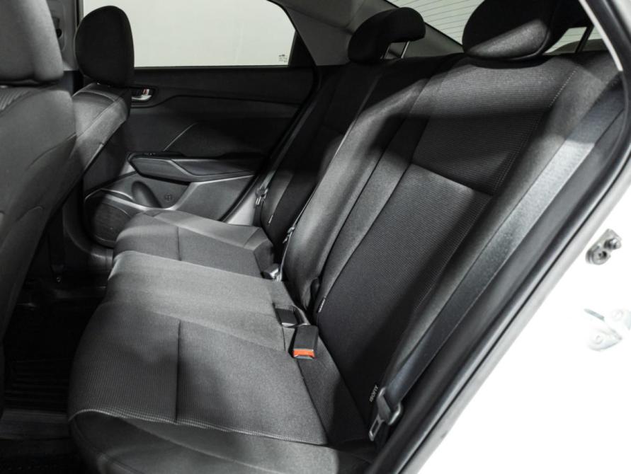 Hyundai Solaris II Санкт-Петербург  - изображение 10