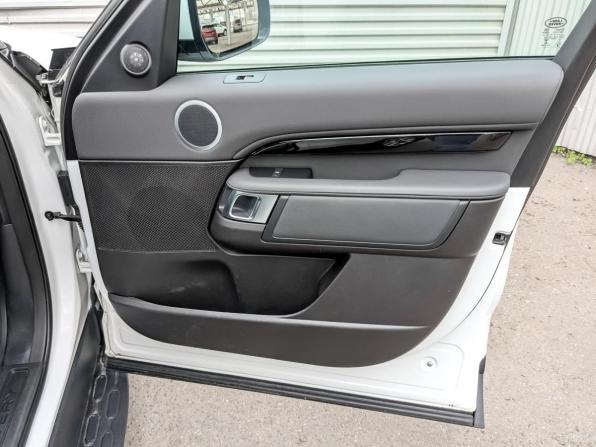 Land Rover Discovery V с пробегом 2017 года, цена 3 725 000 рублей, 145371 км, внедорожник, Автокод Объявления