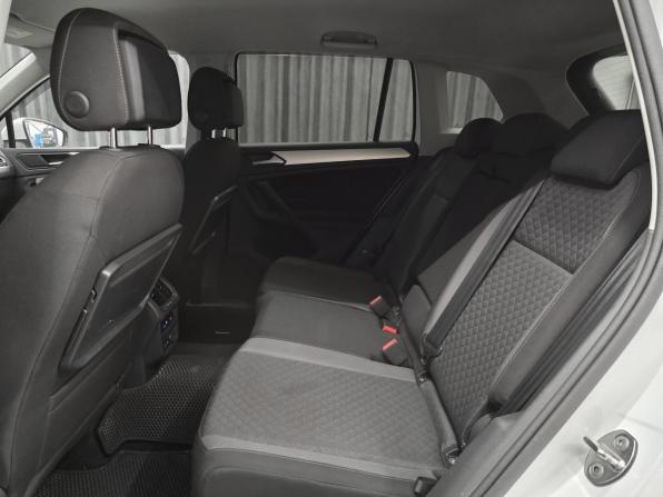 Volkswagen Tiguan II с пробегом 2020 года, цена 2 199 000 рублей, 135000 км, внедорожник, Автокод Объявления