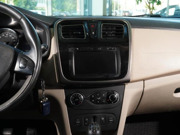 Renault Logan II с пробегом 2014 года, цена 578 000 рублей, 284585 км, седан, Автокод Объявления