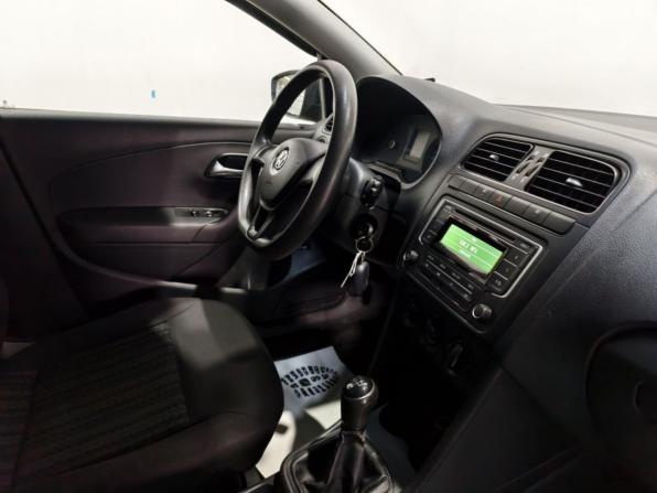 Volkswagen Polo V Рестайлинг с пробегом 2015 года, цена 766 000 рублей, 121994 км, седан, Автокод Объявления