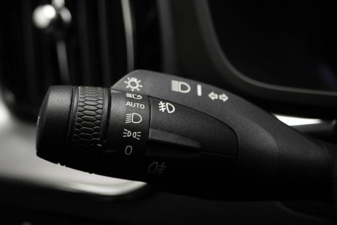 Volvo XC60 II с пробегом 2019 года, цена 3 032 000 рублей, 107000 км, внедорожник, Автокод Объявления
