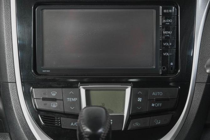 Toyota Ractis II с пробегом 2014 года, цена 1 299 000 рублей, 166000 км, хэтчбек, Автокод Объявления