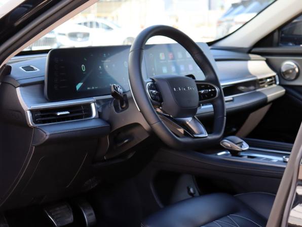 Chery Arrizo 8 с пробегом 2023 года, цена 2 164 000 рублей, 32245 км, седан, Автокод Объявления