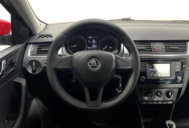 Skoda Rapid I с пробегом 2017 года, цена 1 100 000 рублей, 120755 км, лифтбек, Автокод Объявления