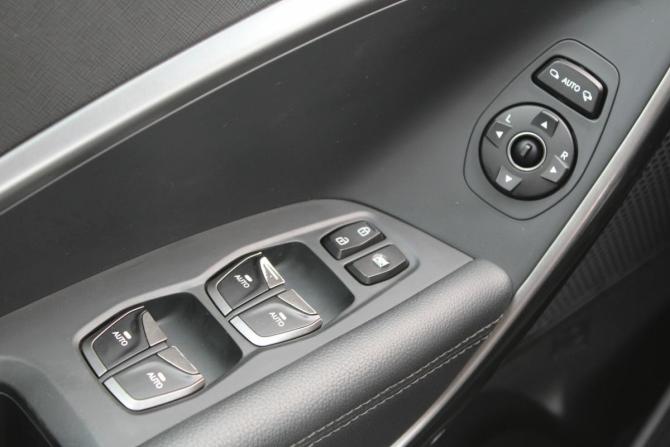 Hyundai Santa Fe III Рестайлинг с пробегом 2017 года, цена 2 500 000 рублей, 116000 км, внедорожник, Автокод Объявления