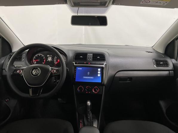 Volkswagen Polo V Рестайлинг с пробегом 2018 года, цена 980 000 рублей, 164854 км, седан, Автокод Объявления
