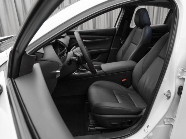 Mazda 3 IV (BP) с пробегом 2025 года, цена 2 880 000 рублей, 12376 км, седан, Автокод Объявления