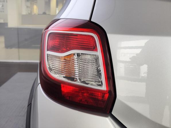 Renault Sandero II Рестайлинг с пробегом 2021 года, цена 1 399 000 рублей, 37750 км, хэтчбек, Автокод Объявления