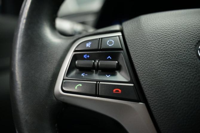 Hyundai Elantra VI (AD) с пробегом 2016 года, цена 1 640 000 рублей, 83000 км, седан, Автокод Объявления