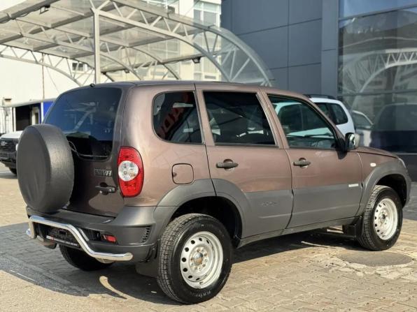 Chevrolet Niva I Рестайлинг с пробегом 2017 года, цена 620 000 рублей, 100000 км, внедорожник, Автокод Объявления