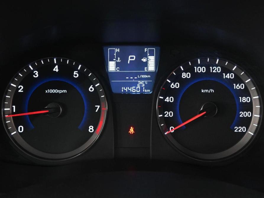 Hyundai Solaris I Рестайлинг Ростов-на-Дону  - изображение 16