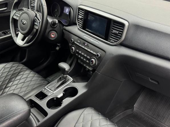 Kia Sportage IV Рестайлинг с пробегом 2019 года, цена 2 199 900 рублей, 198100 км, внедорожник, Автокод Объявления