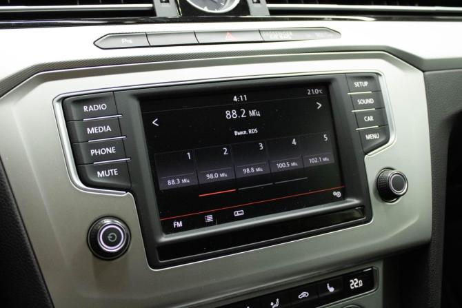 Volkswagen Passat B8 с пробегом 2016 года, цена 1 849 000 рублей, 126048 км, седан, Автокод Объявления