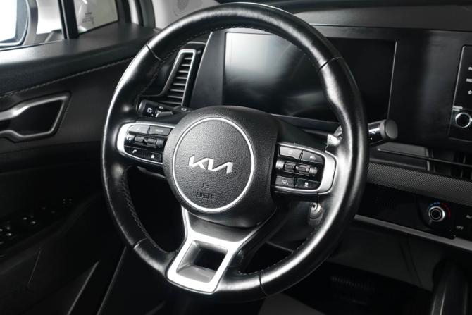 Kia Sportage V с пробегом 2023 года, цена 2 999 000 рублей, 25500 км, внедорожник, Автокод Объявления