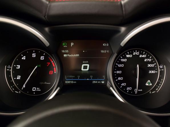 Alfa Romeo Stelvio I с пробегом 2020 года, цена 6 685 995 рублей, 63813 км, внедорожник, Автокод Объявления