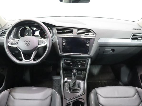 Volkswagen Tiguan II Рестайлинг с пробегом 2021 года, цена 2 950 000 рублей, 41105 км, внедорожник, Автокод Объявления