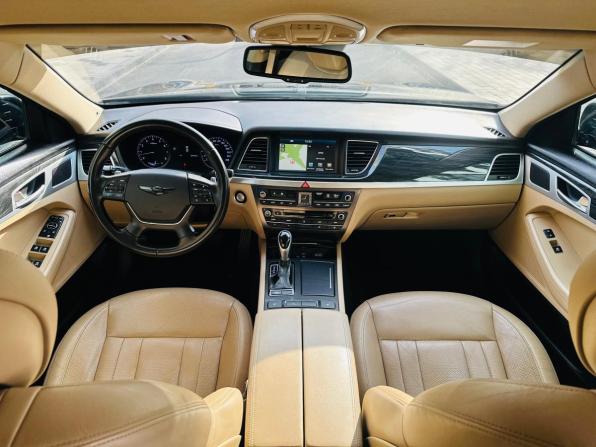 Hyundai Genesis II с пробегом 2014 года, цена 1 750 000 рублей, 269186 км, седан, Автокод Объявления