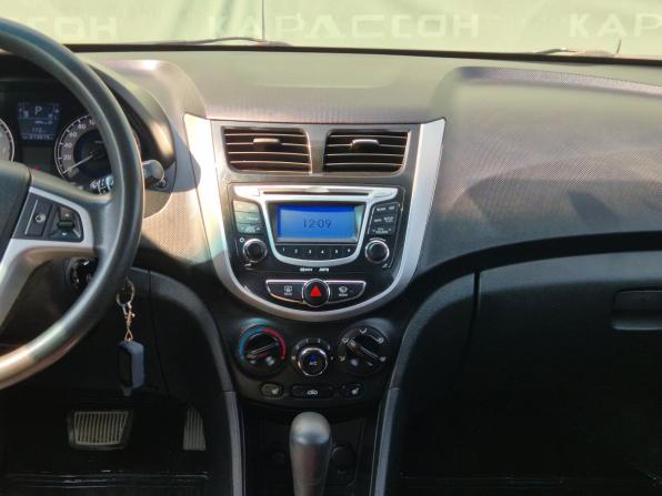 Hyundai Solaris I с пробегом 2011 года, цена 710 000 рублей, 213817 км, хэтчбек, Автокод Объявления