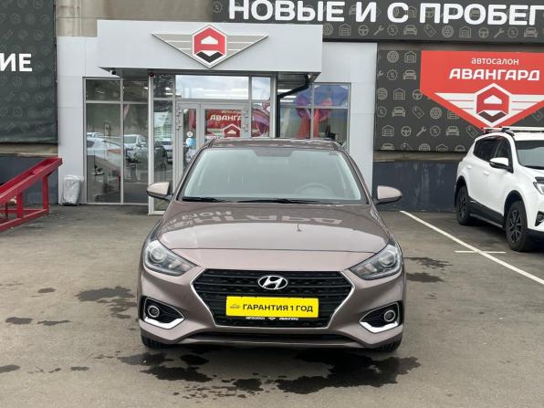 Hyundai Solaris II с пробегом 2018 года, цена 1 350 000 рублей, 115100 км, седан, Автокод Объявления