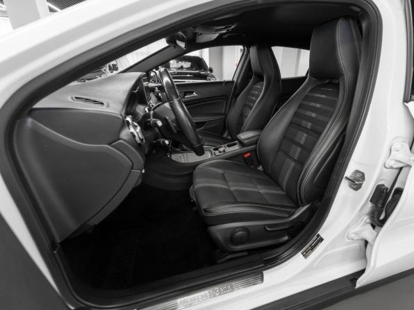 Mercedes-Benz GLA I (X156) Рестайлинг с пробегом 2019 года, цена 2 690 000 рублей, 76520 км, внедорожник, Автокод Объявления