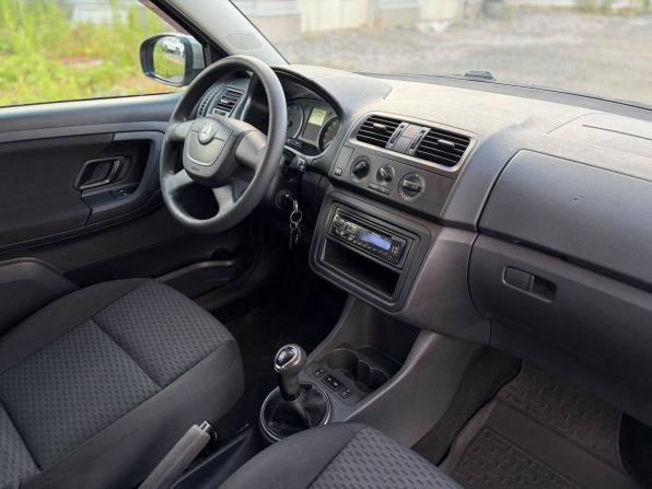 Skoda Fabia II Рестайлинг с пробегом 2011 года, цена 375 000 рублей, 286701 км, хэтчбек, Автокод Объявления