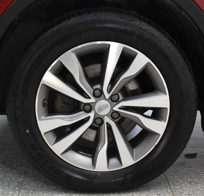 Geely Atlas I Москва  - изображение 17