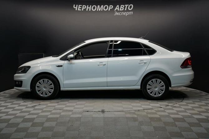 Volkswagen Polo V Рестайлинг с пробегом 2018 года, цена 1 299 000 рублей, 130550 км, седан, Автокод Объявления