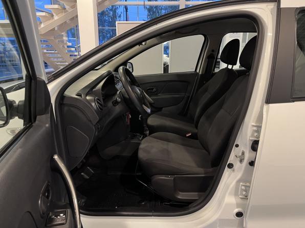 Renault Logan II Рестайлинг с пробегом 2020 года, цена 1 050 000 рублей, 82714 км, седан, Автокод Объявления