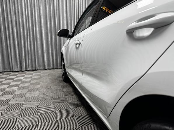 Kia Rio IV с пробегом 2019 года, цена 1 300 000 рублей, 106161 км, седан, Автокод Объявления