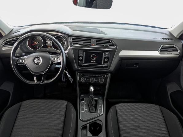 Volkswagen Tiguan II с пробегом 2018 года, цена 2 650 000 рублей, 40235 км, внедорожник, Автокод Объявления