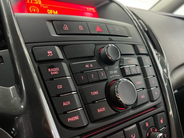 Opel Astra J с пробегом 2012 года, цена 809 000 рублей, 166675 км, хэтчбек, Автокод Объявления