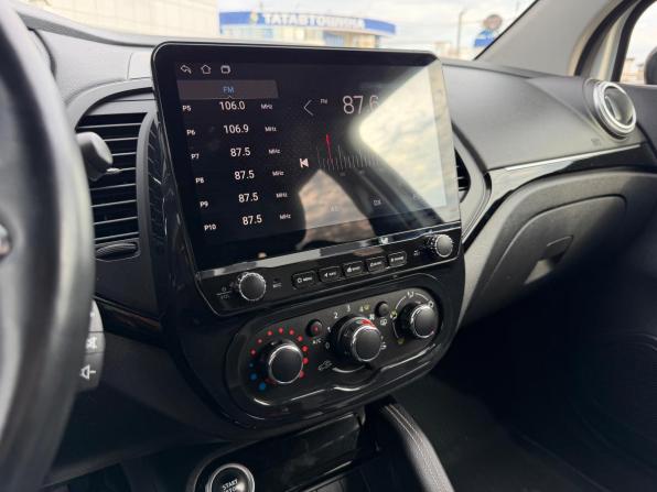 Renault Kaptur I Рестайлинг с пробегом 2021 года, цена 1 345 000 рублей, 56400 км, внедорожник, Автокод Объявления