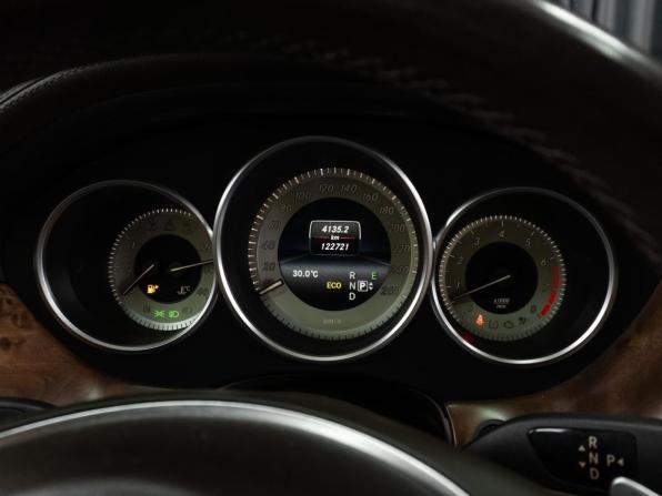 Mercedes-Benz CLS II (C218) Рестайлинг с пробегом 2015 года, цена 3 719 000 рублей, 122721 км, седан, Автокод Объявления