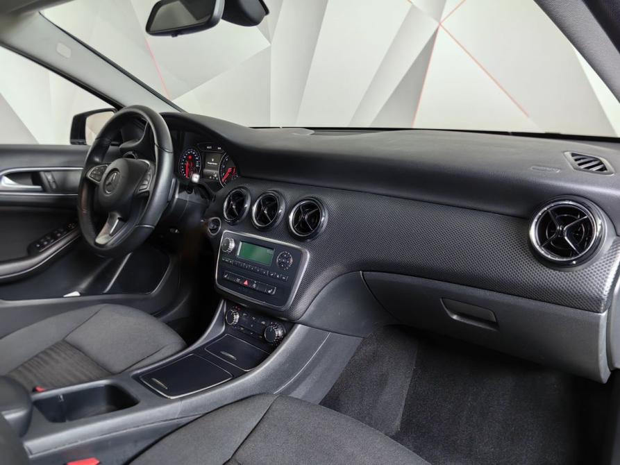 Mercedes-Benz A-Класс III (W176) Рестайлинг Москва  - изображение 13